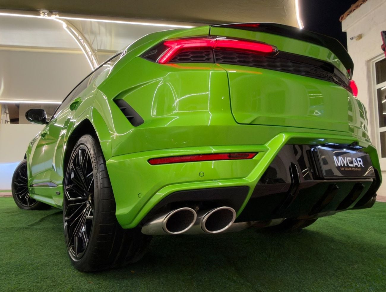 Lamborghini Urus MYCAR DUBAI-LAMBORGINI SE 2026- NEW 0 KM-CARBON-TV-3D BANG&OLUFSEN-HIGHWAY PAC-WARRANTY- FULL OPTION
