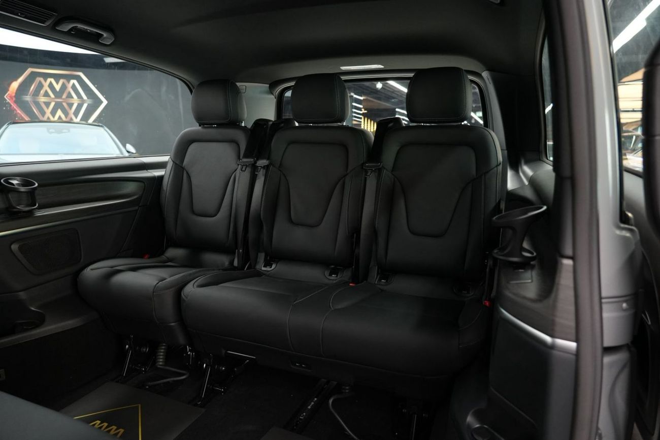 مرسيدس بنز V 300 ‏Mercedes-Benz V 300 AVANTGARDE | 2026 GCC 0km | Agency Warranty