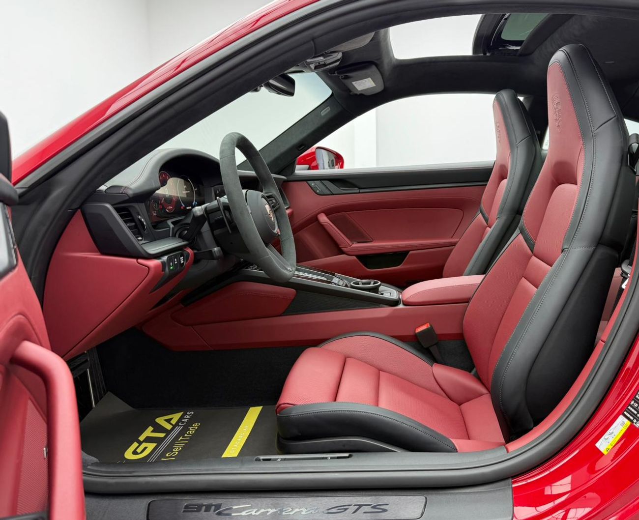 بورش 911 2026 Porsche 911 Carrera GTS ,Warranty Aug 2027 ,Excellent Condition ,GCC