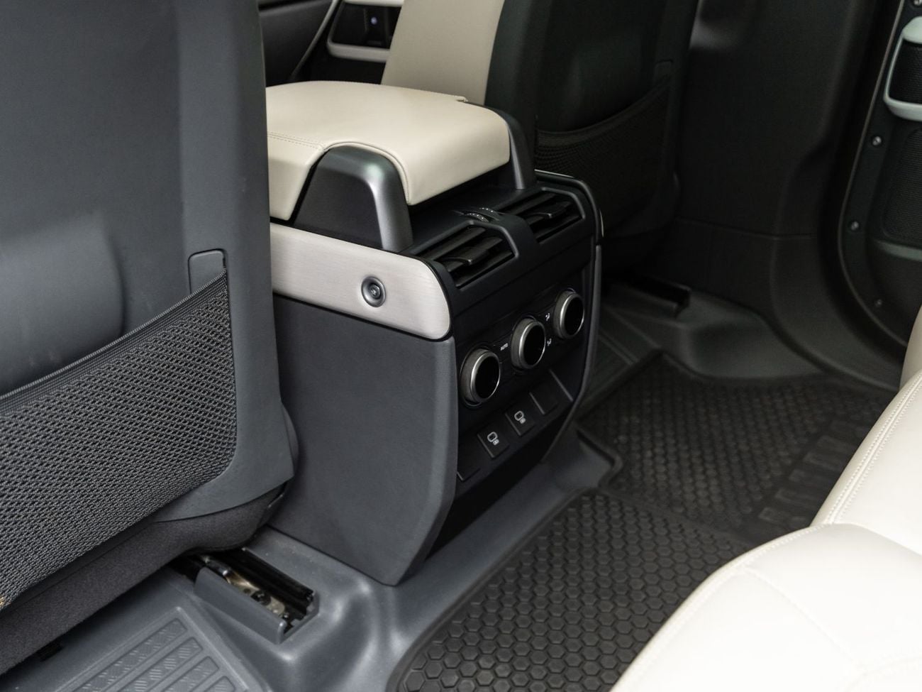 Land Rover Defender 110 HSE P400 BUY NOW, PAY 2027 | THE BLACKLINE STANDARD | 2029 Land Rover Warranty + Service Contract, G