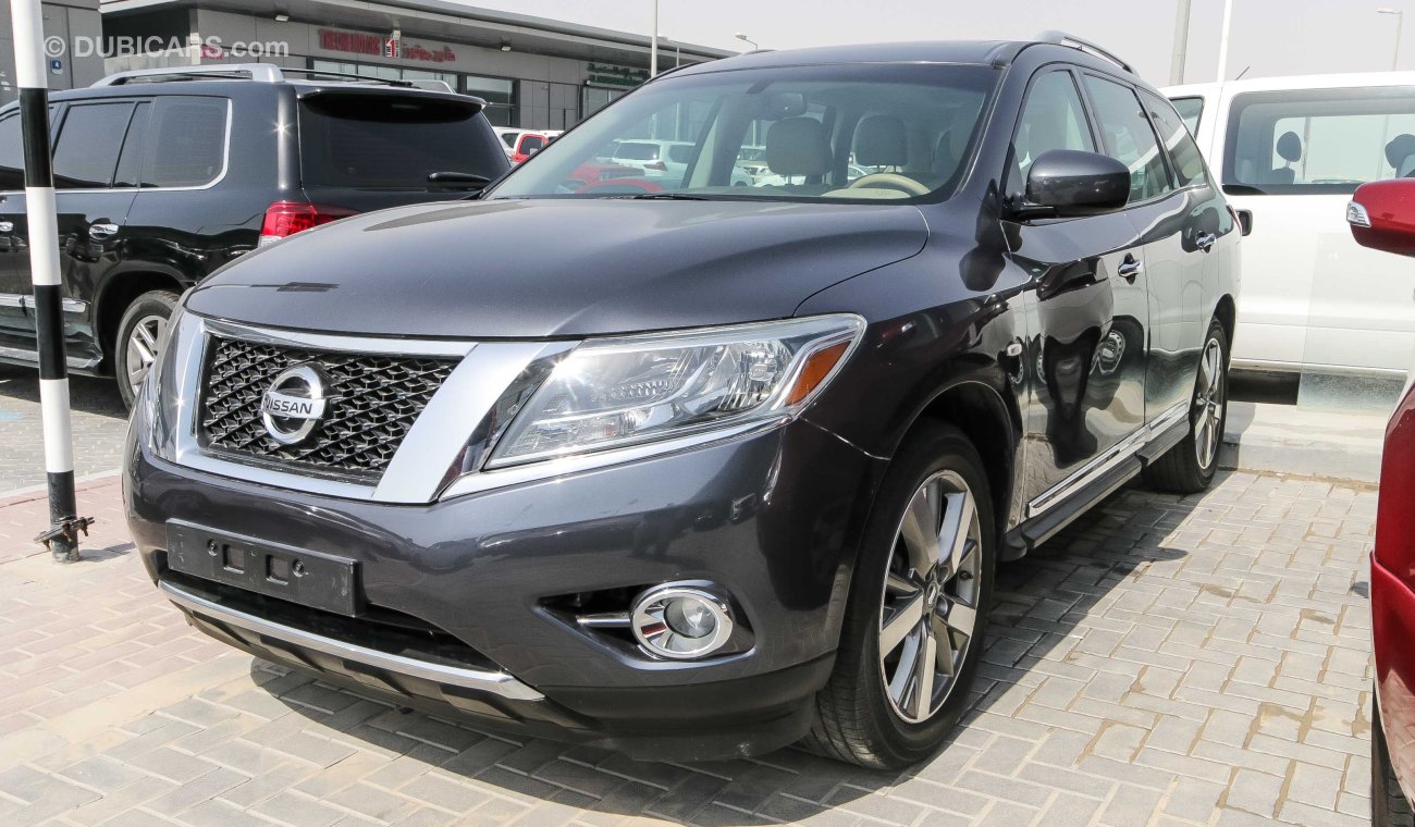 Nissan Pathfinder SV