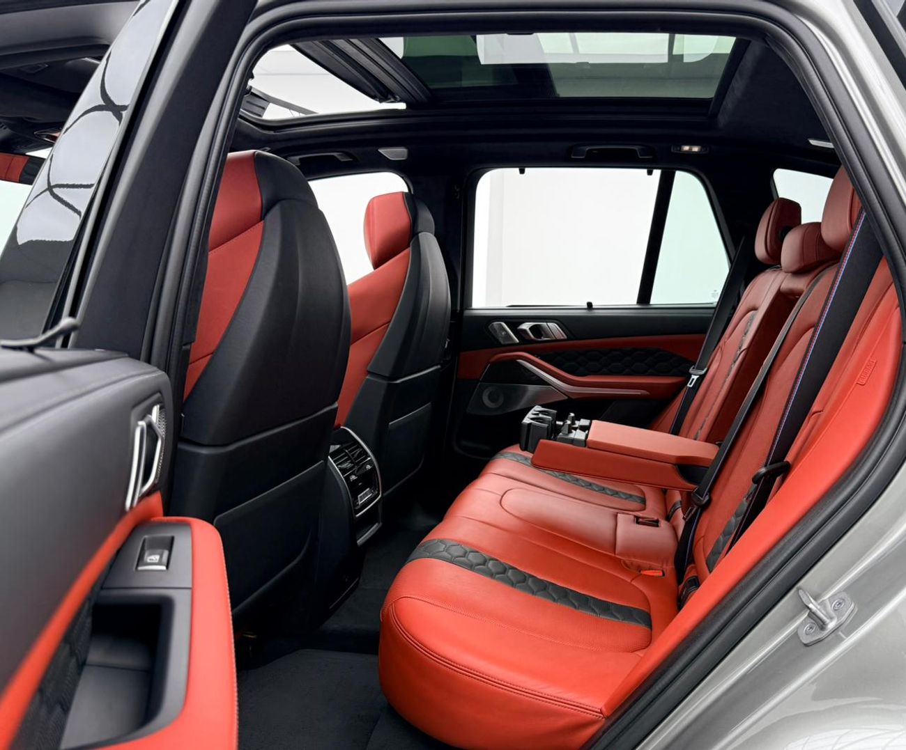 BMW X5 M COMPETITION 2022 BMW X5M Competition, 2027 BMW Service Pack, Full BMW Service History, Very Low Km, GCC