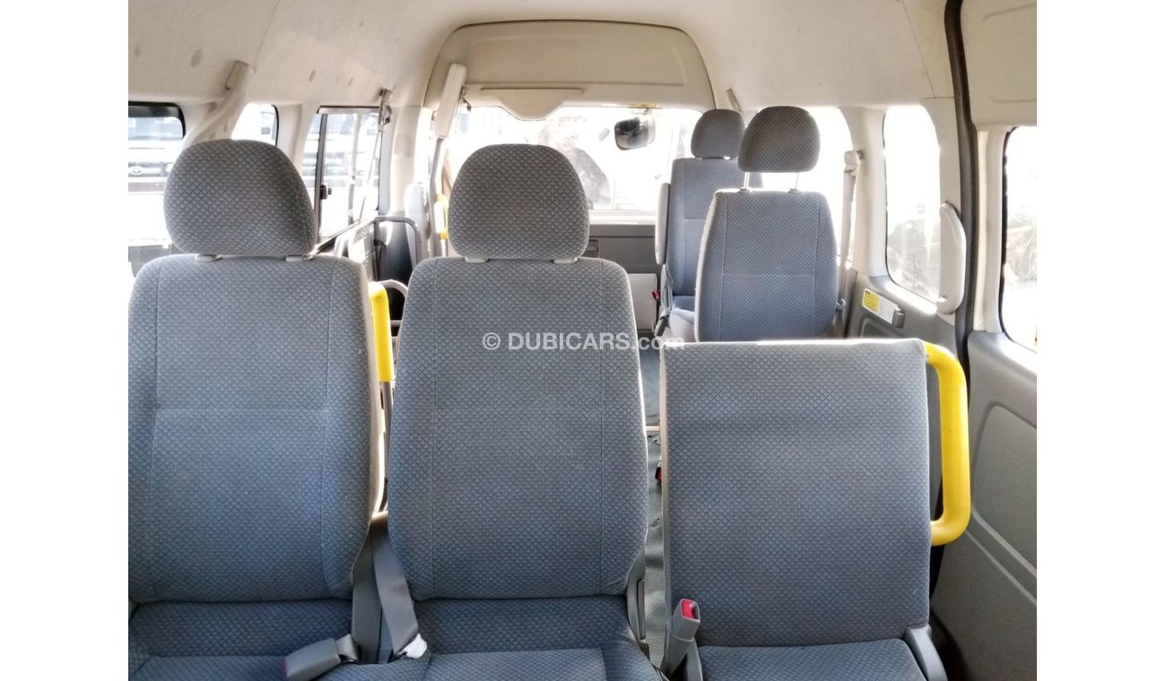 Toyota Hiace TOYOTA HIACE RIGHT HAND DRIVE (PM926)