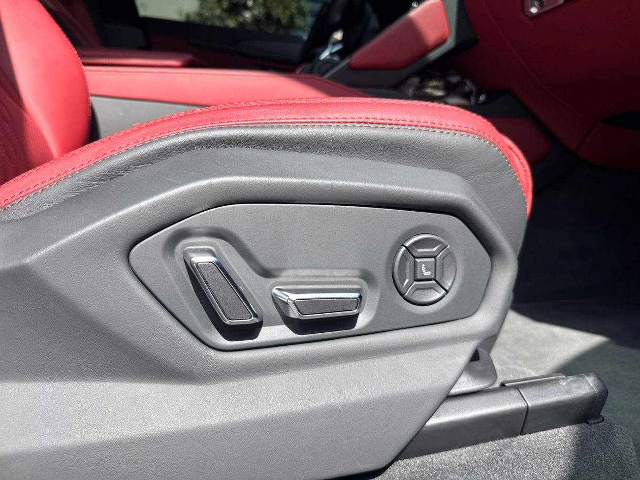 لامبورغيني اوروس STD 4.0T V8