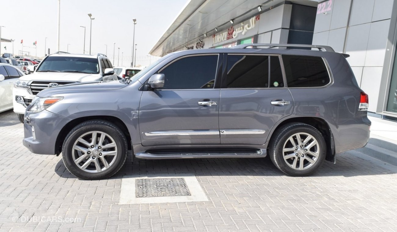 Lexus LX570