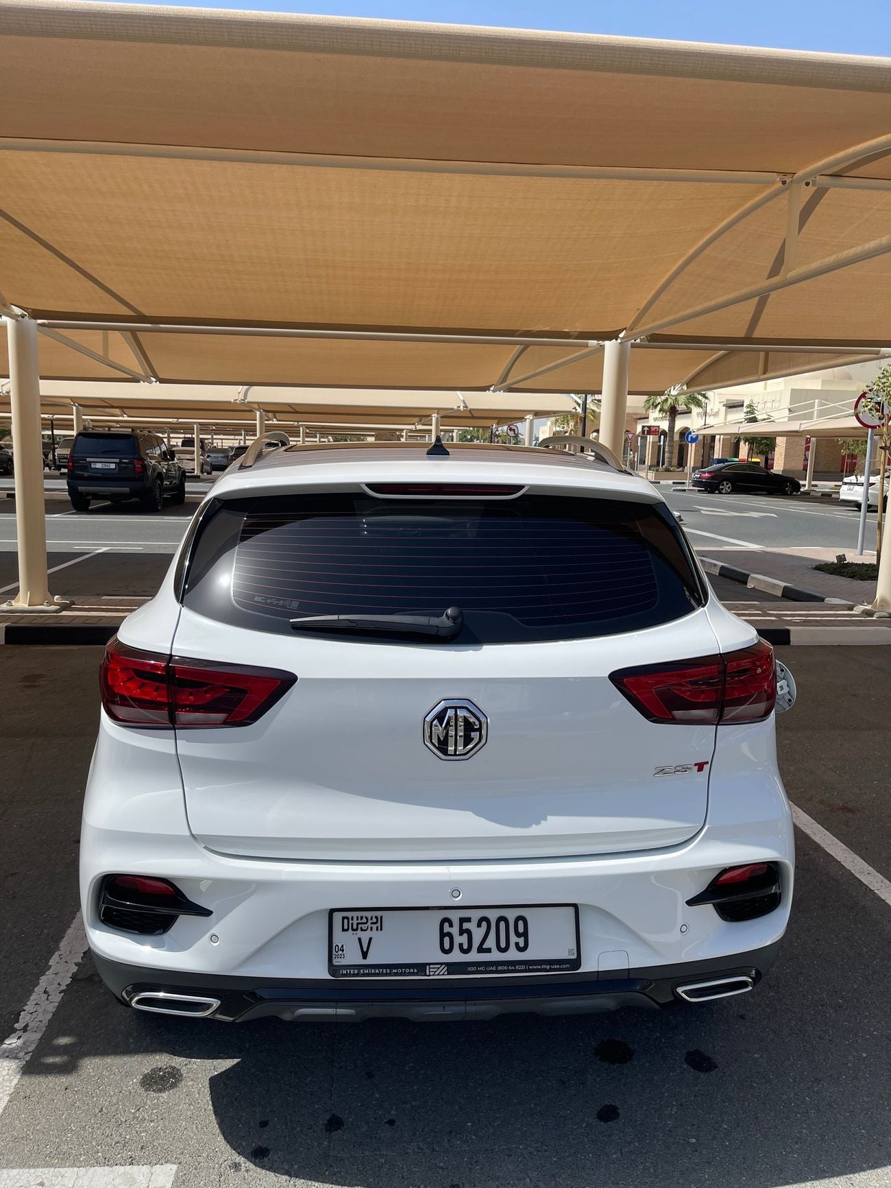 أم جي ZS LUX