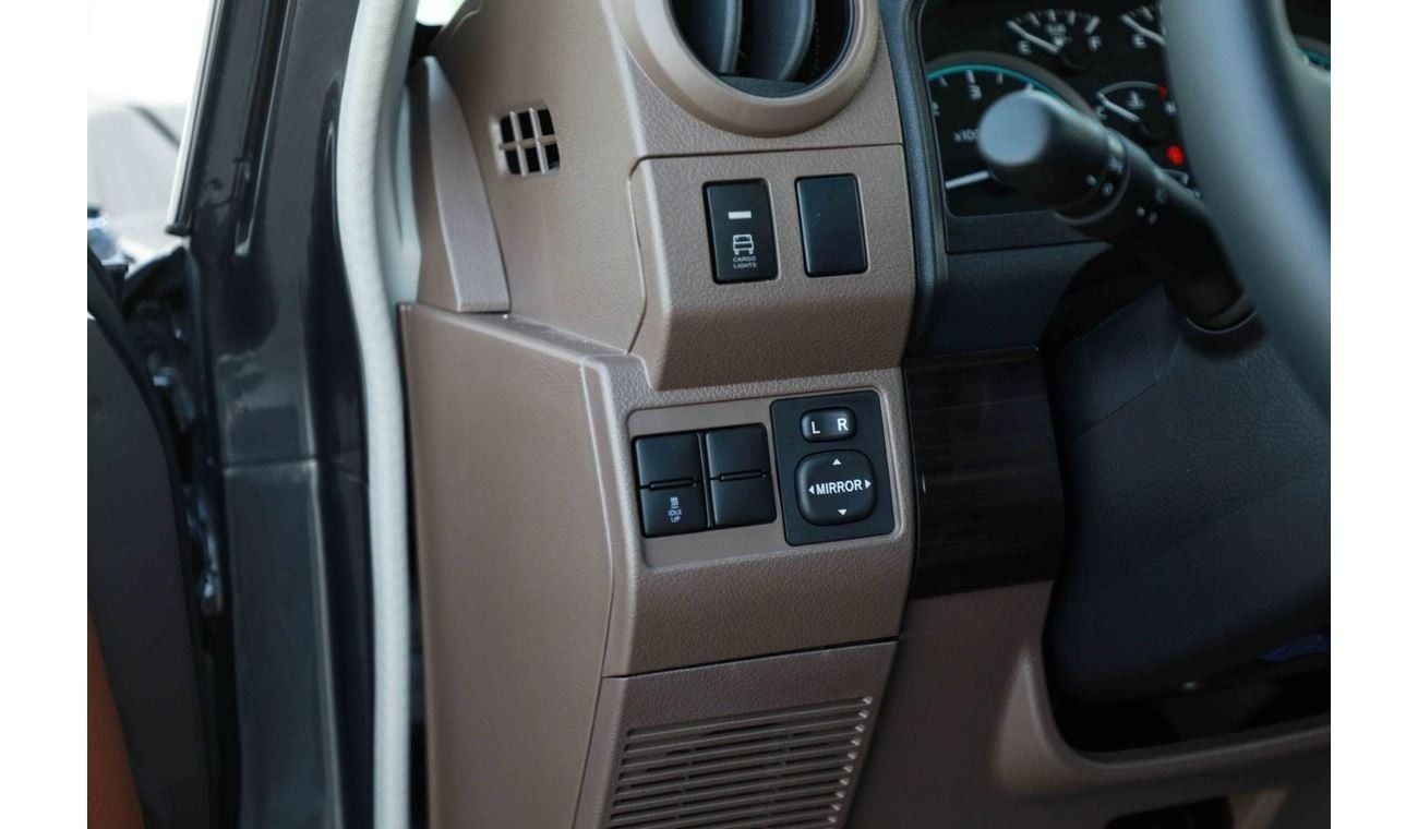 Toyota Land Cruiser 70 2024 TOYOTA LC79 LX Z SINGLE CAB 2.8 - GREY inside SADLLE TAN | Export Only