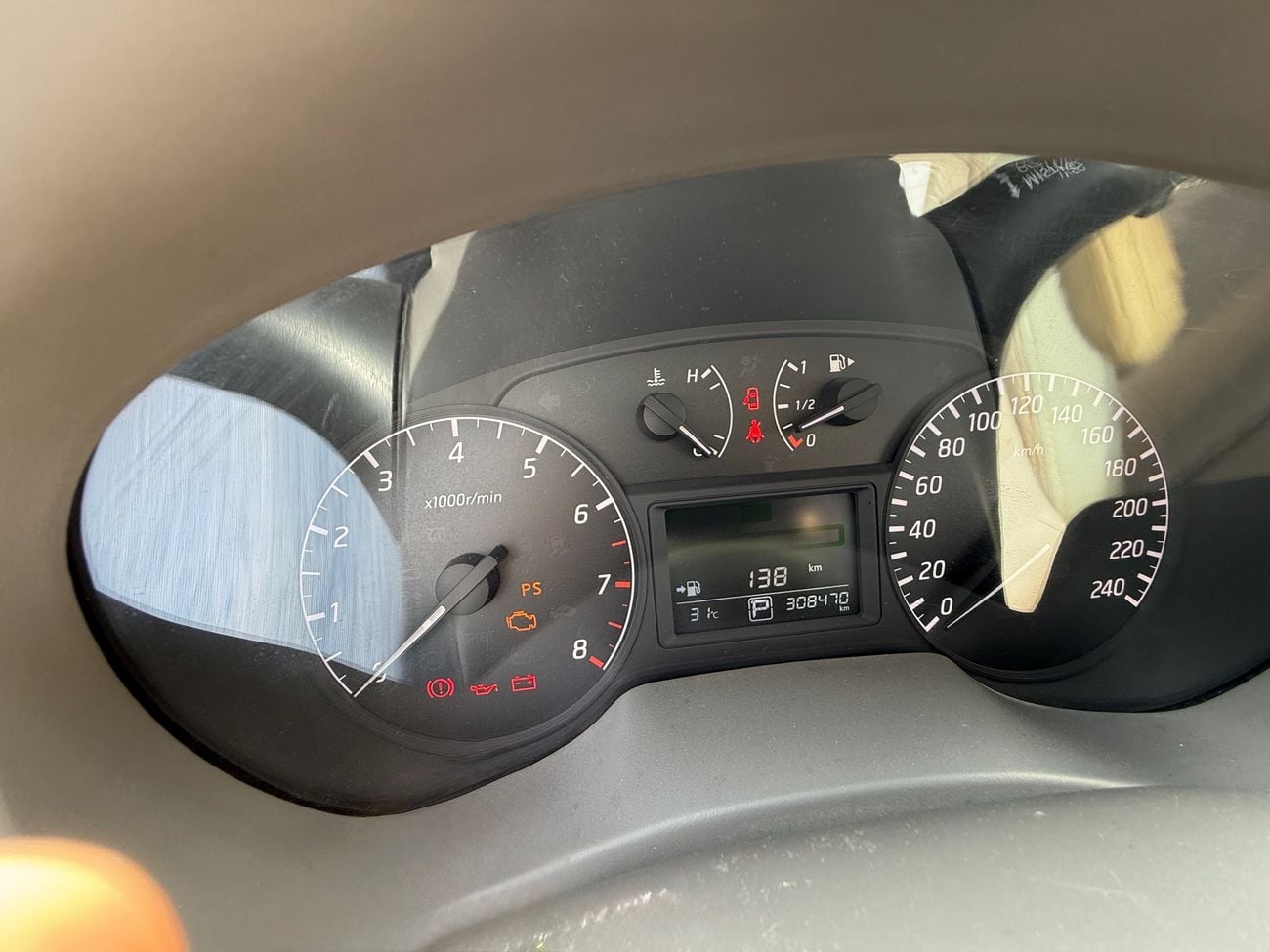 نيسان سنترا SL 1.6L