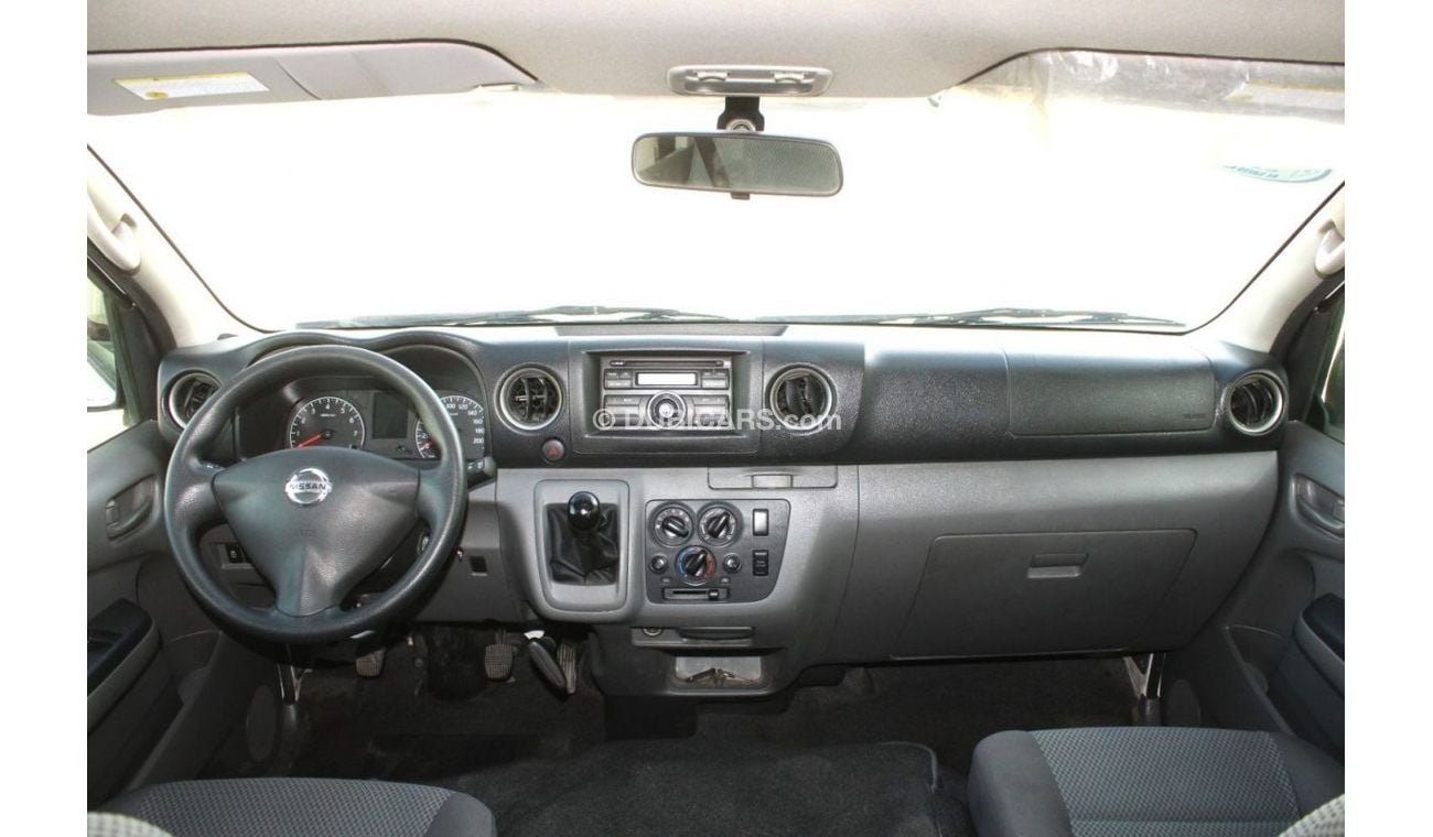 نيسان أورفان لوحة فان  سقف عالي خالية من الحوادث - خليجي - سقف عالي - بيترول