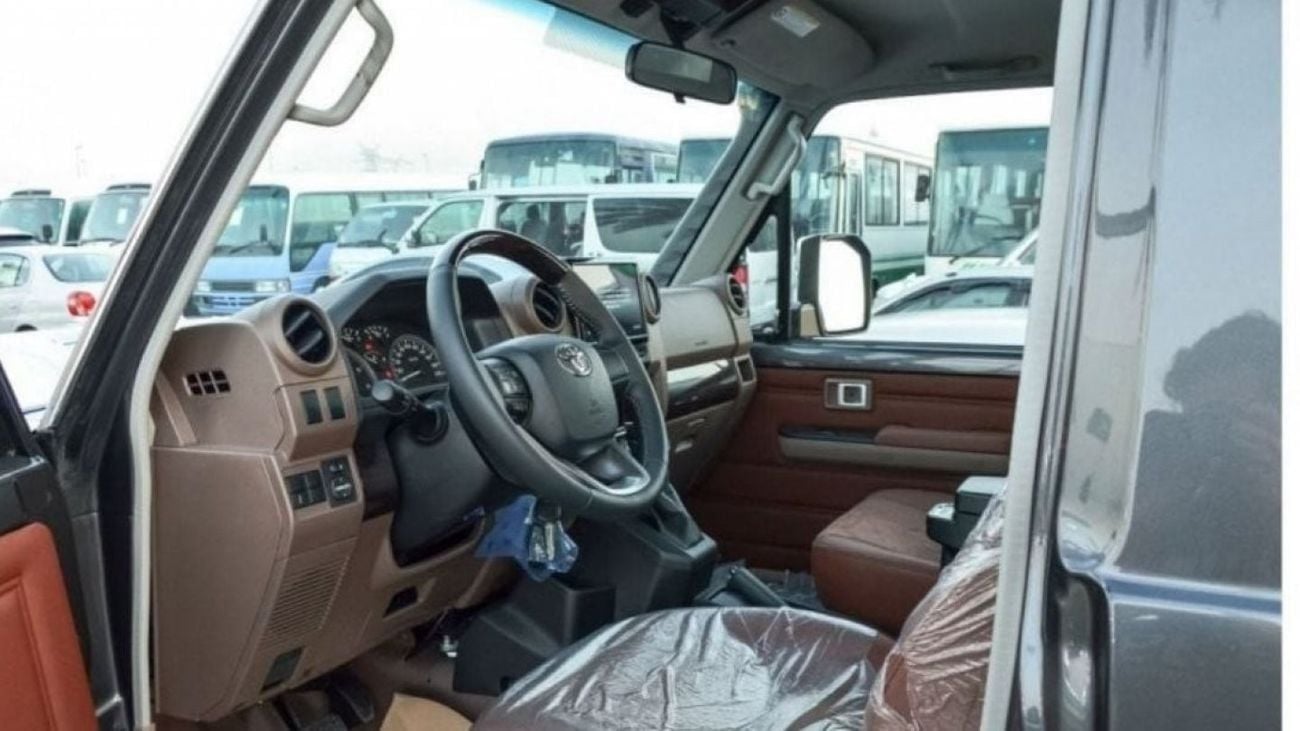 تويوتا لاند كروزر بيك آب 2.8L DIESEL SINGLE CAB, 4WD, AUTOMATIC, FULL OPTION, 2024