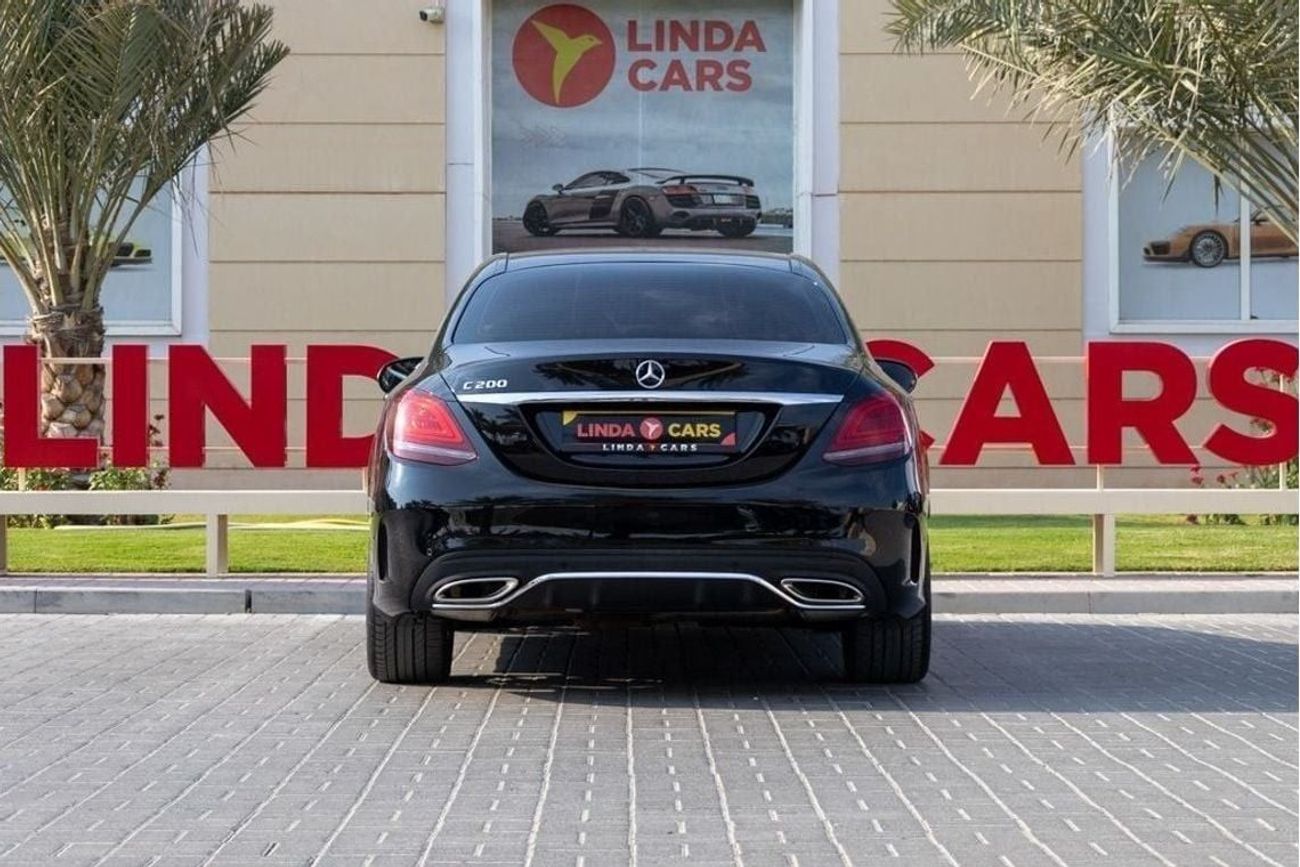 مرسيدس بنز C 200 Mercedes-Benz C200 AMG Premium + 2020 GCC under Agency Warranty and Service Contract  w