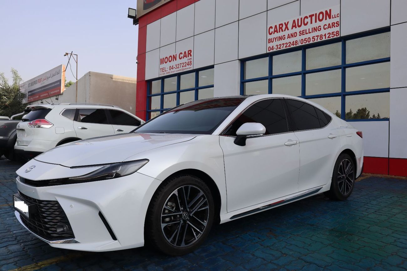 تويوتا كامري GLE 2.5L