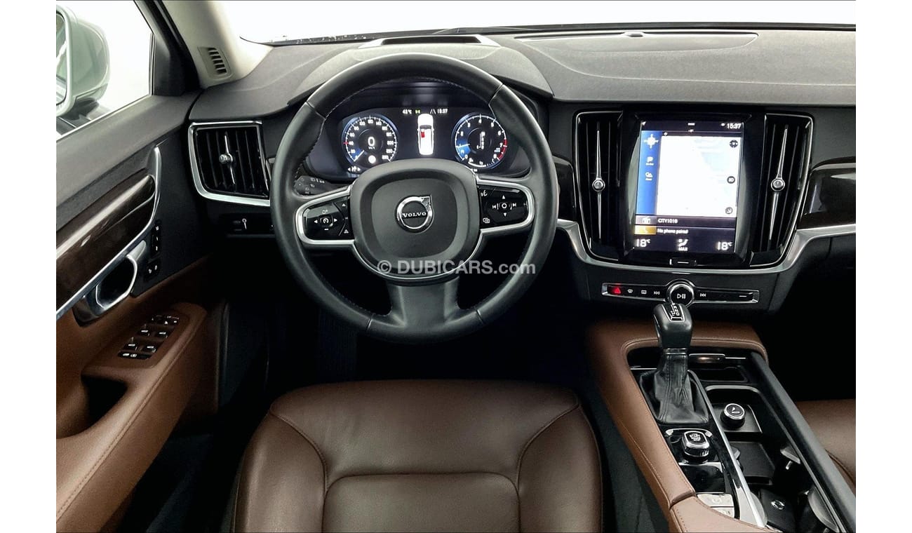Volvo S90 Momentum