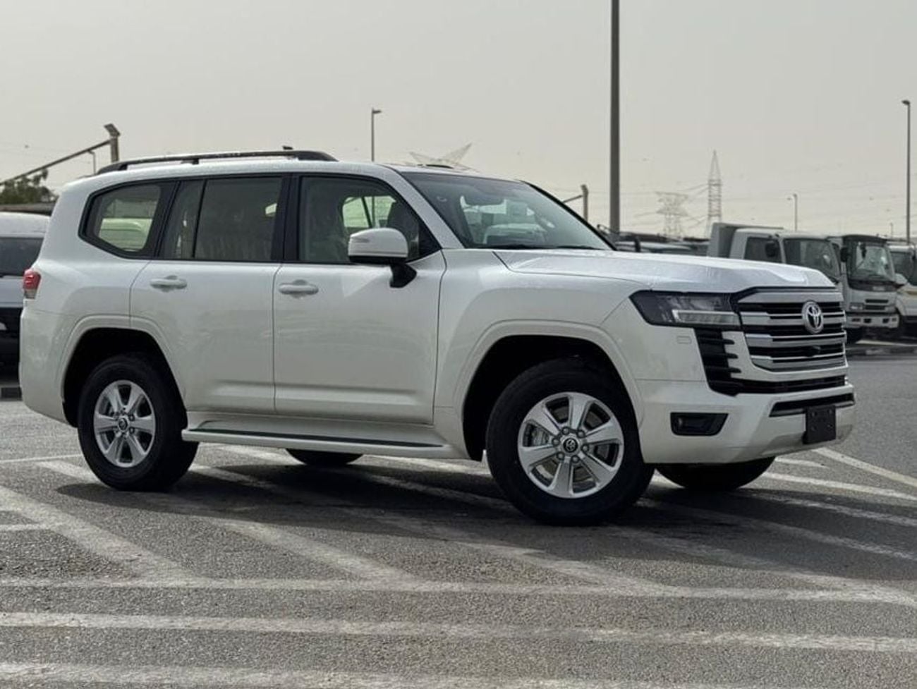 Toyota Land Cruiser Toyota Land Cruiser GXR 3.5 2026 basic with sunroof Saudi