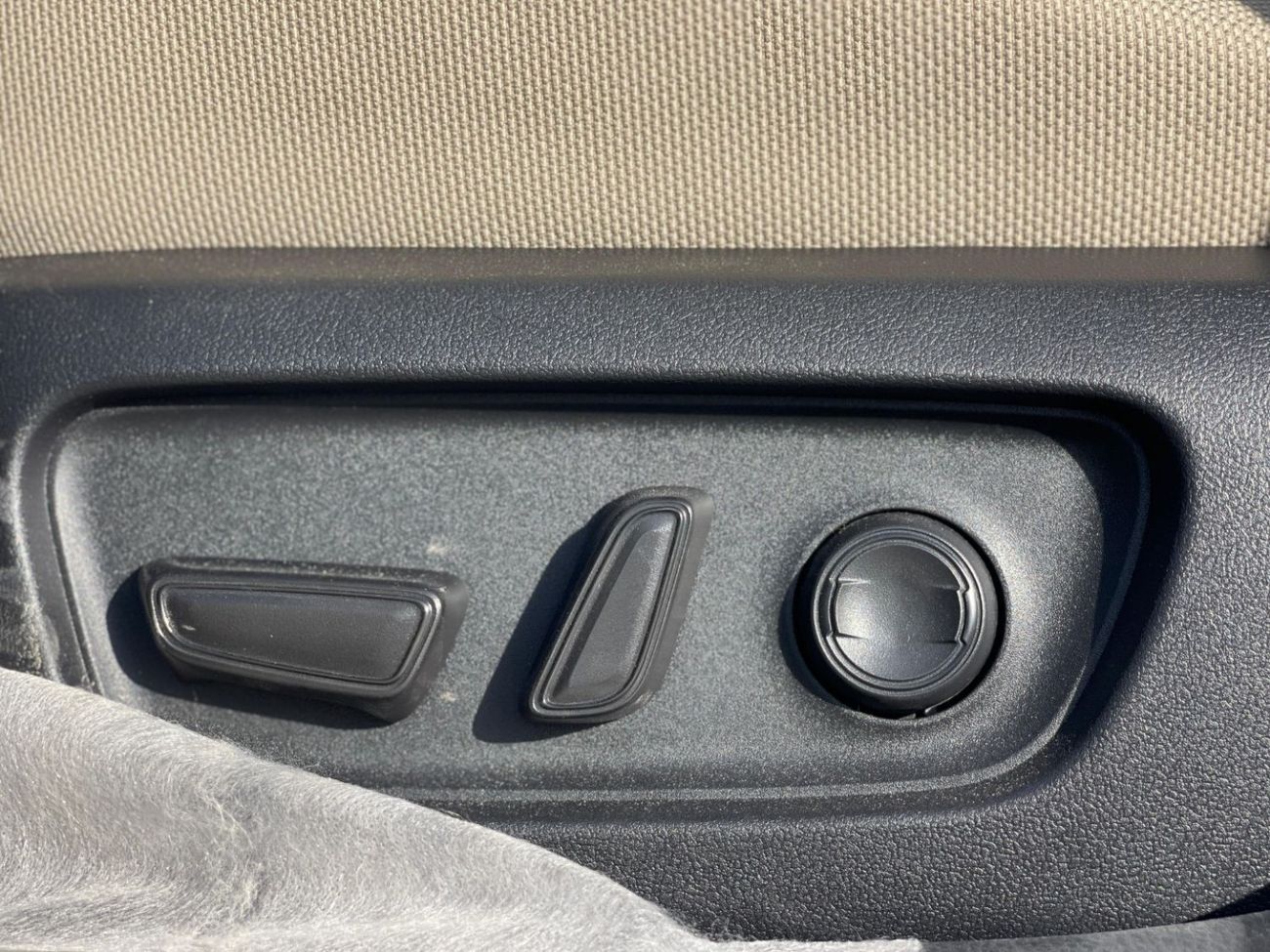 Toyota Camry 2025 TOYOTA CAMRY LE HYBRID E- PLUS