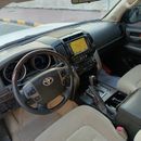 تويوتا لاند كروزر VXR... V8