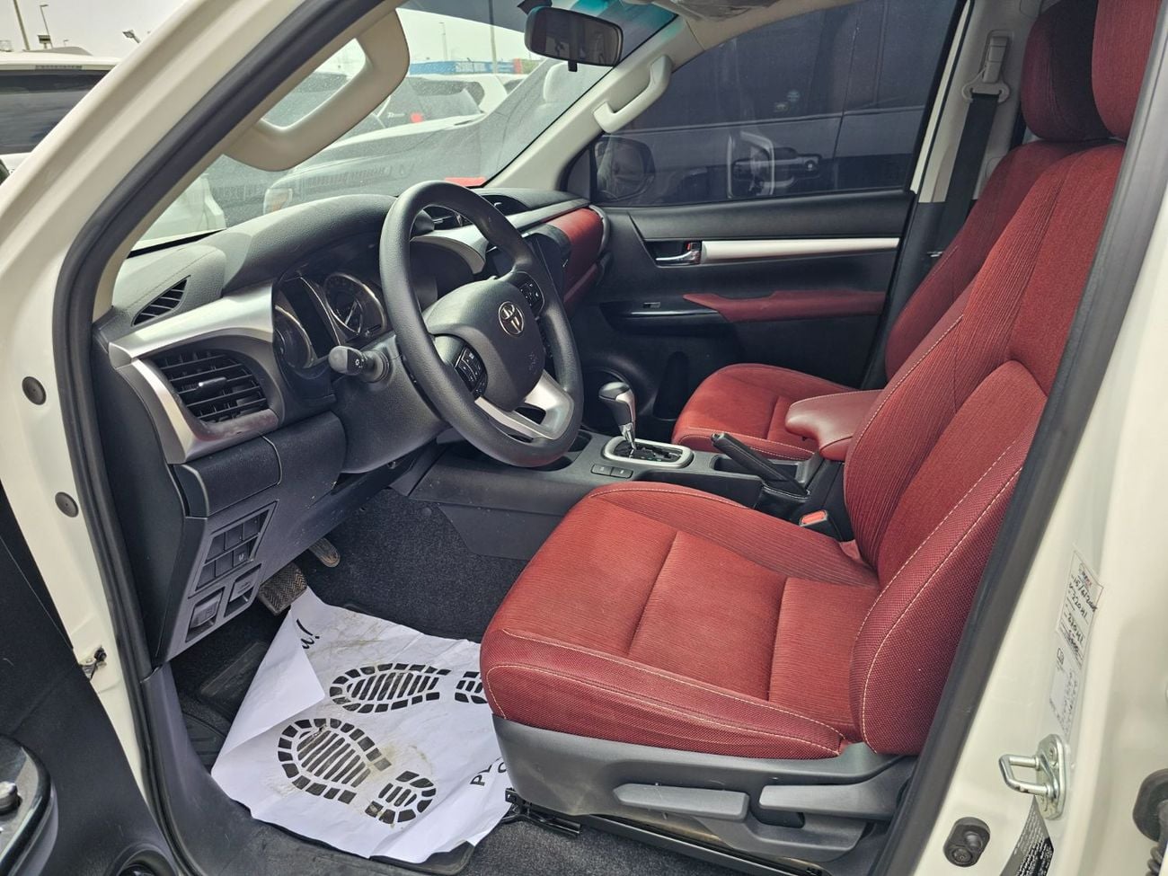 تويوتا هيلوكس SR5 LHD Double Cabin Utility Pickup 2TR 2.7L Petrol Engine Automatic Gear 4WD Original Power Windows