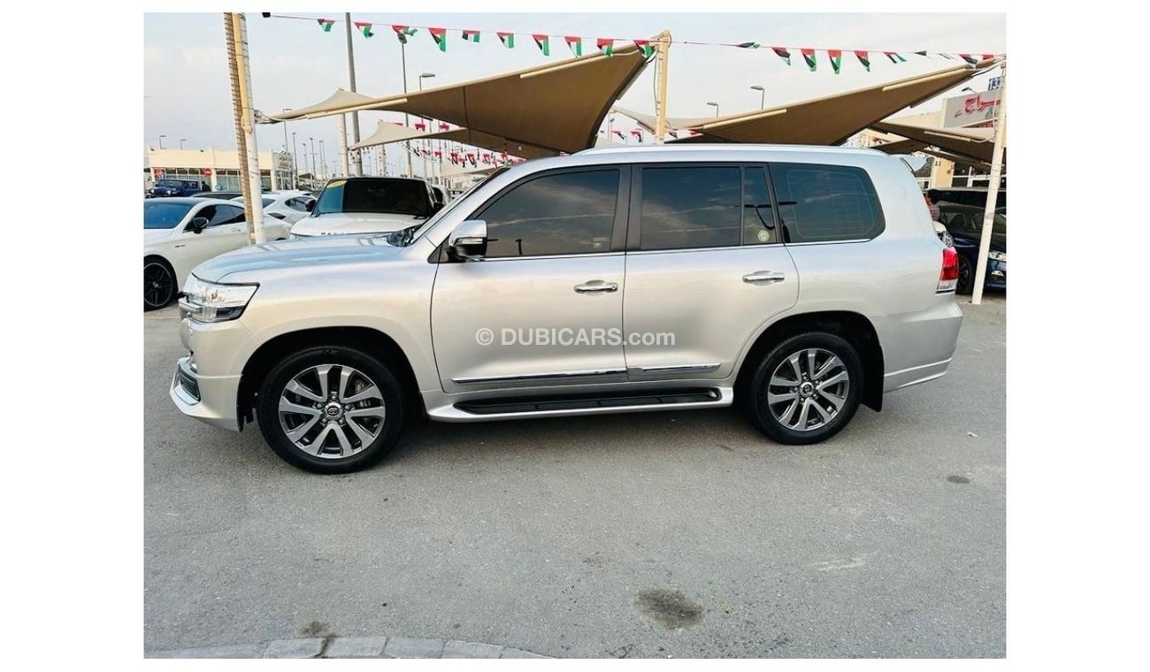 Toyota Land Cruiser VXR