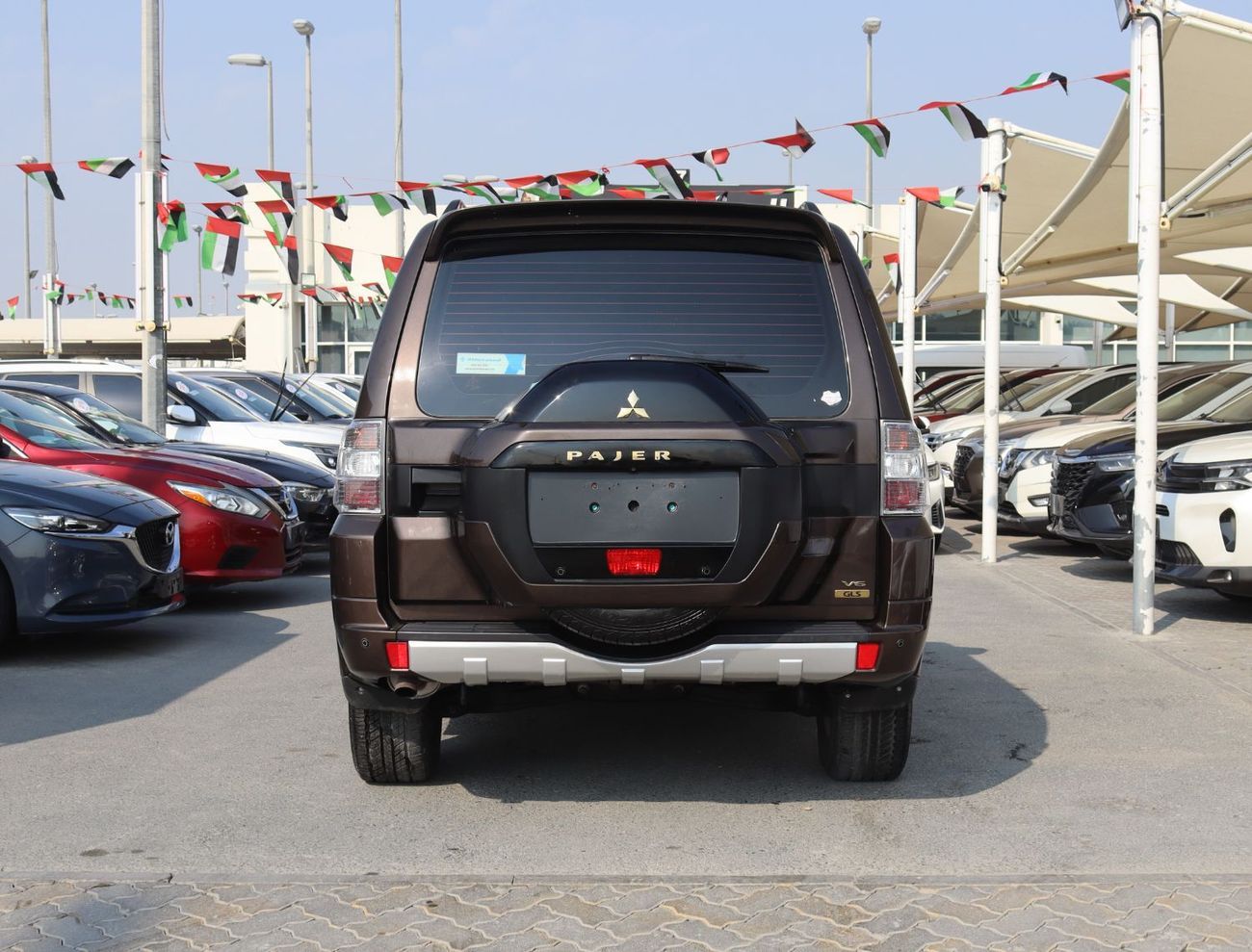 Mitsubishi Pajero GLS Mid 3.0L (175 HP) 2020 Mitsubishi Pajero - GCC - Accident-Free - 3.0L - (V)6 - 7 Seats - Excelle