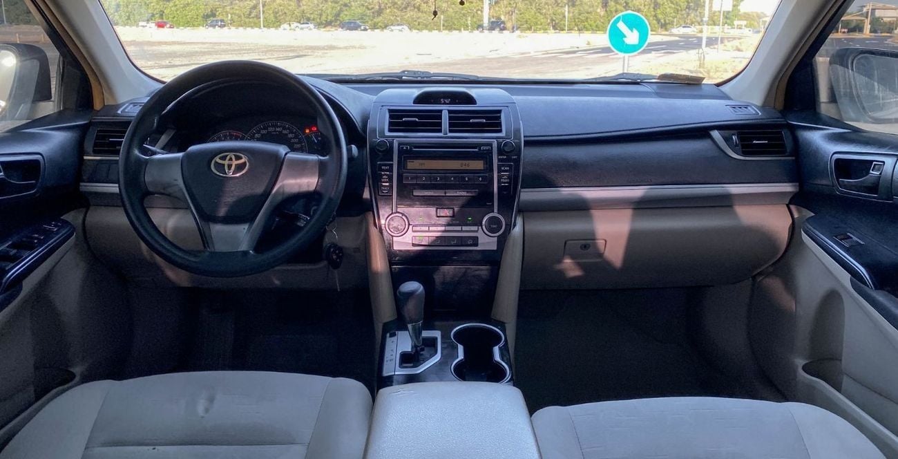 تويوتا كامري S 2.5L Toyota Camry 2015 GCC without accidents in excellent condition