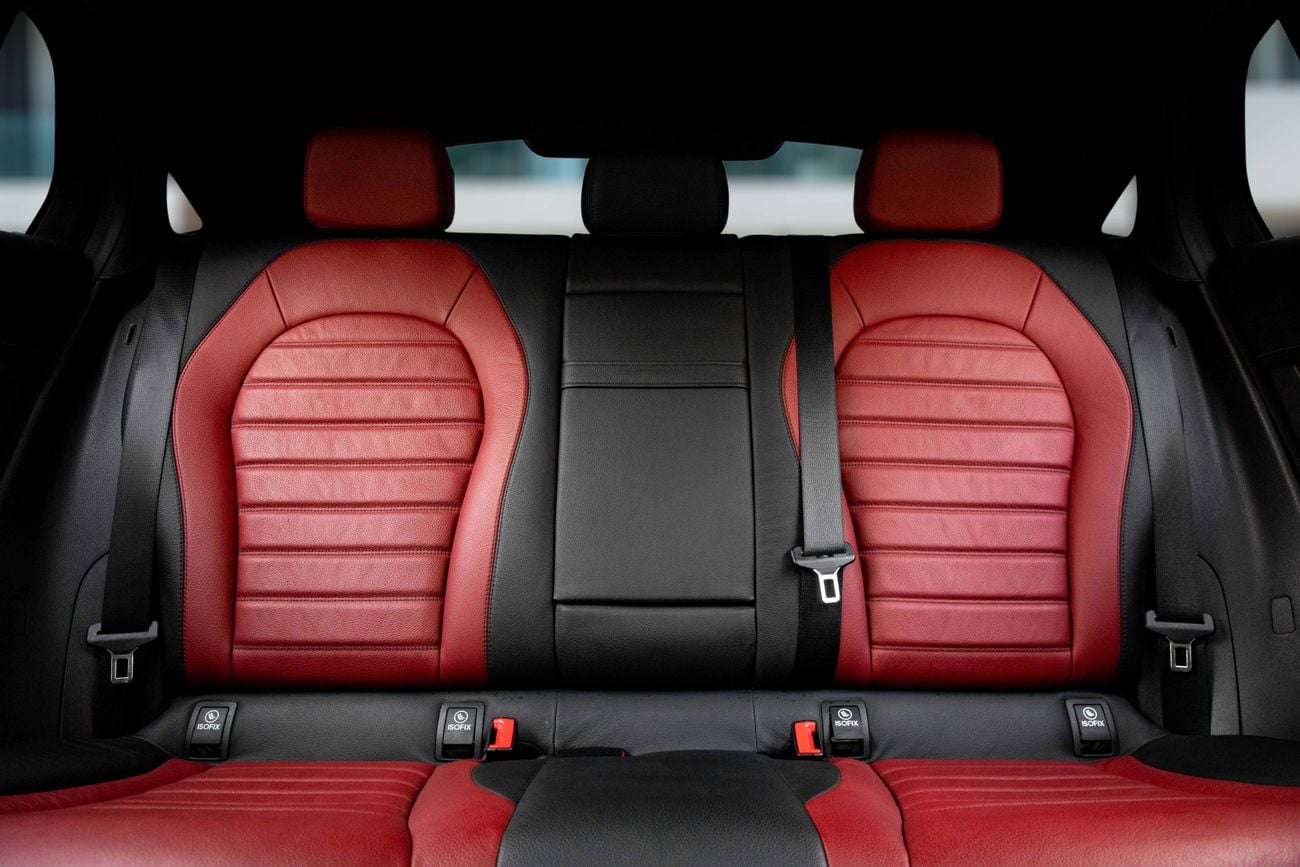 مرسيدس بنز GLC 300 GLC300 Coupe | 2,742 P.M | 0% Downpayment | Excellent Condition!