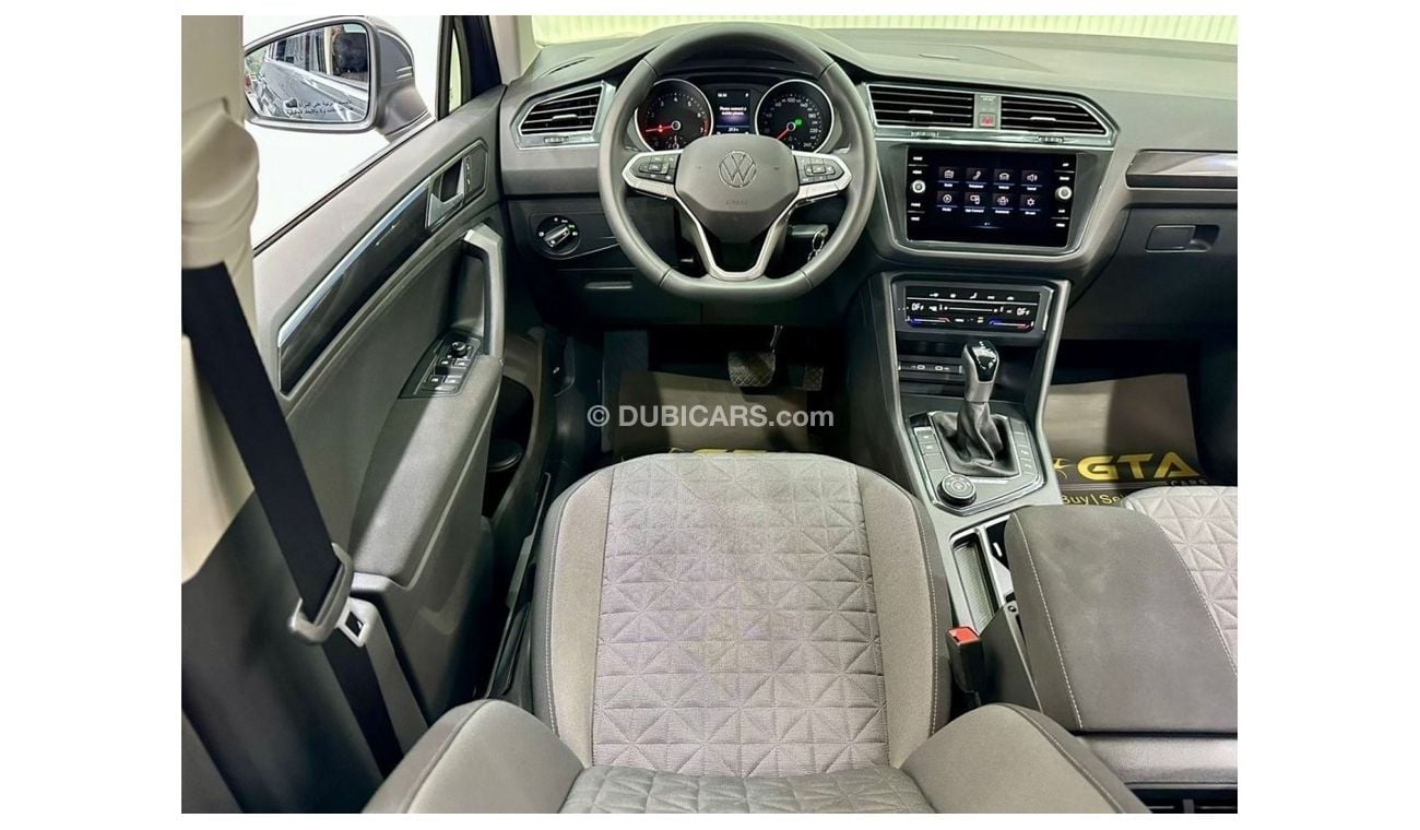Volkswagen Tiguan 2023 Volkswagen Tiguan SE 4Motion, June 2026 Volkswagen Warranty, Very Low Kms, GCC