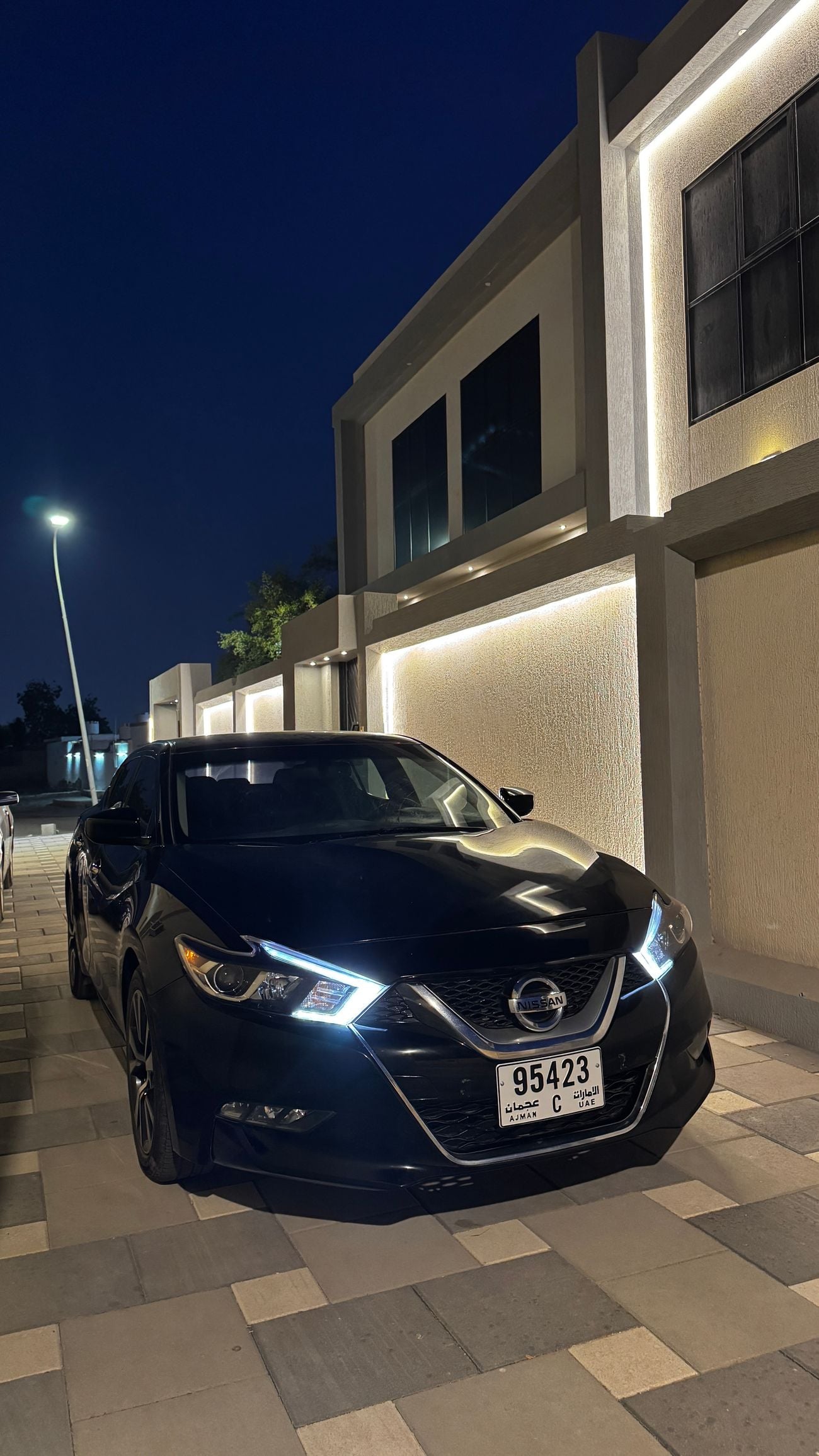 نيسان ماكسيما