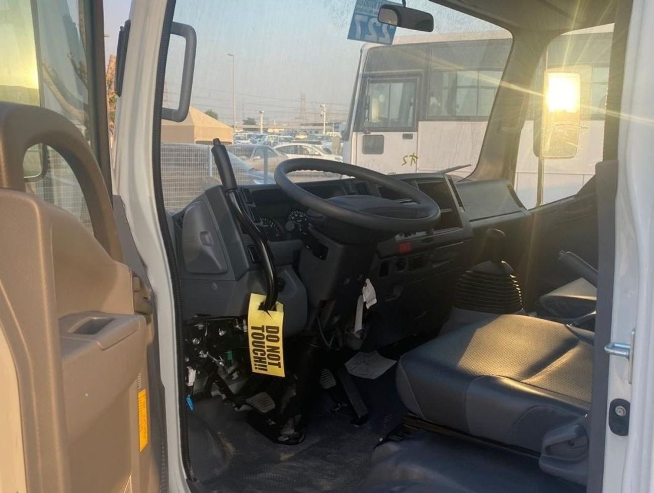 Isuzu NPR Dump Truck 4 Ton