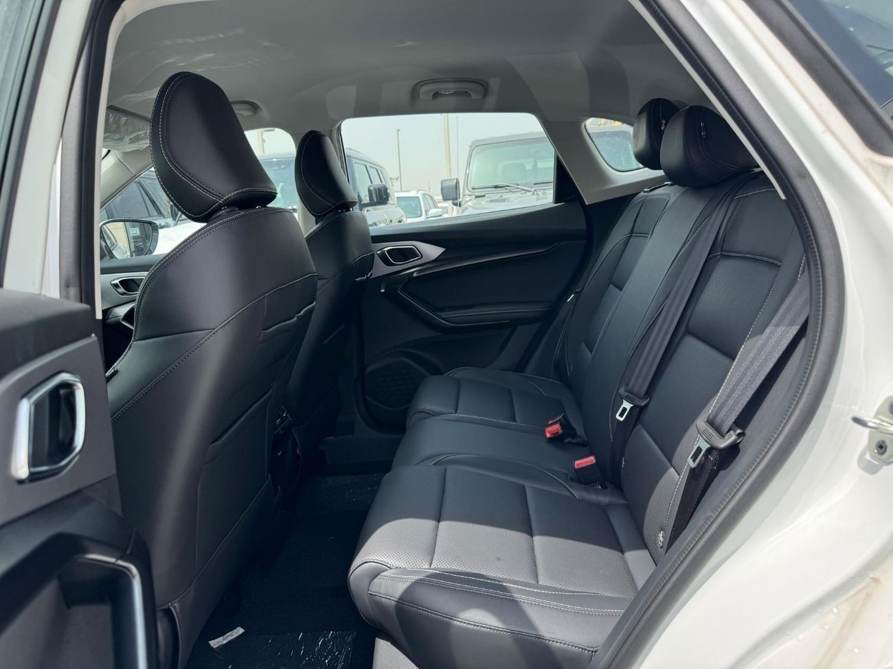 أم جي وان LUX 1.5L Petrol FWD 2024 Export Price @ 47,000 AED