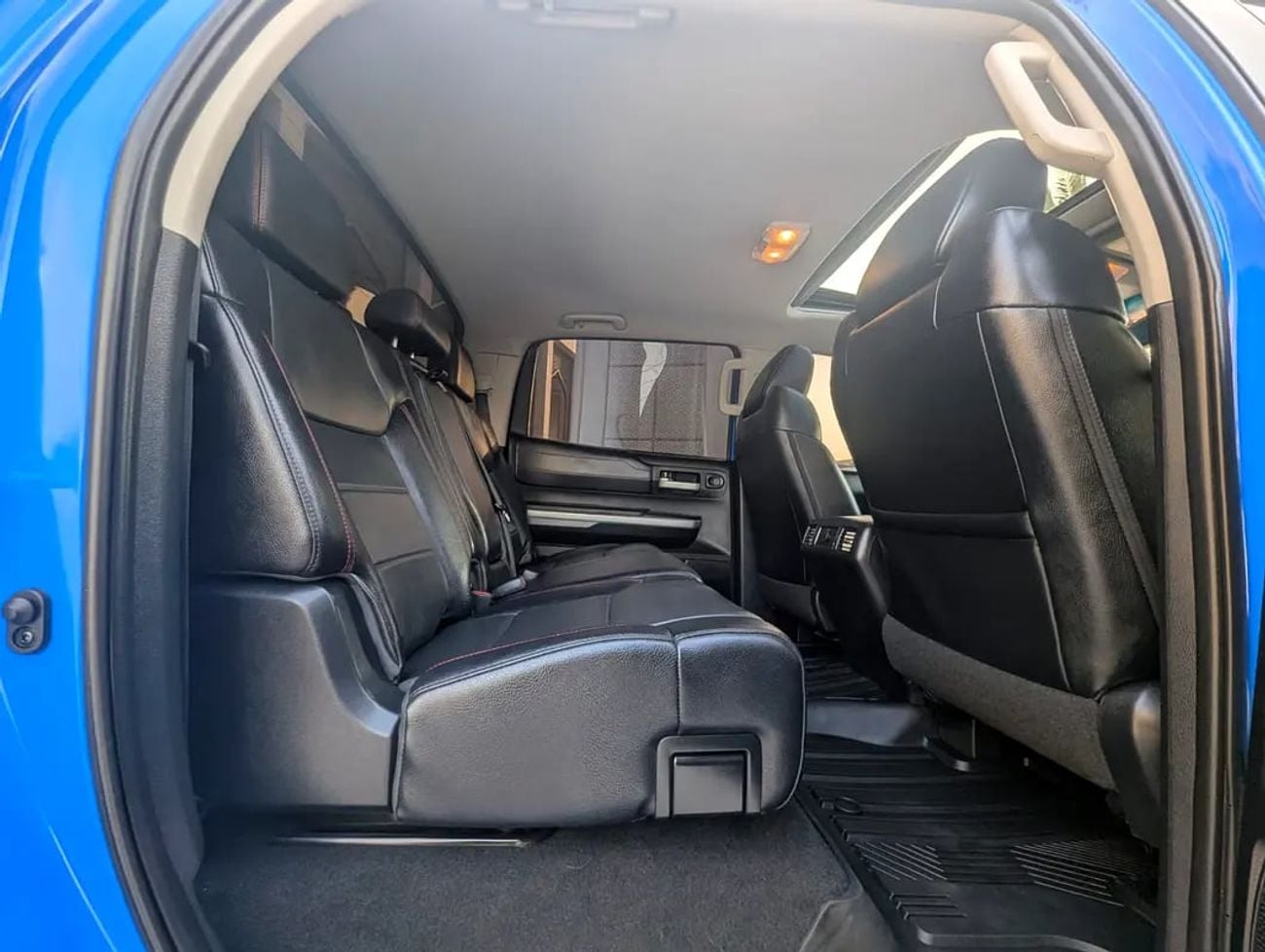 Toyota Tundra TRD PRO Crewmax AMERICAN SPECIFICATION INTERIOR AND EXTERIOR EXCELLENT CONDITION