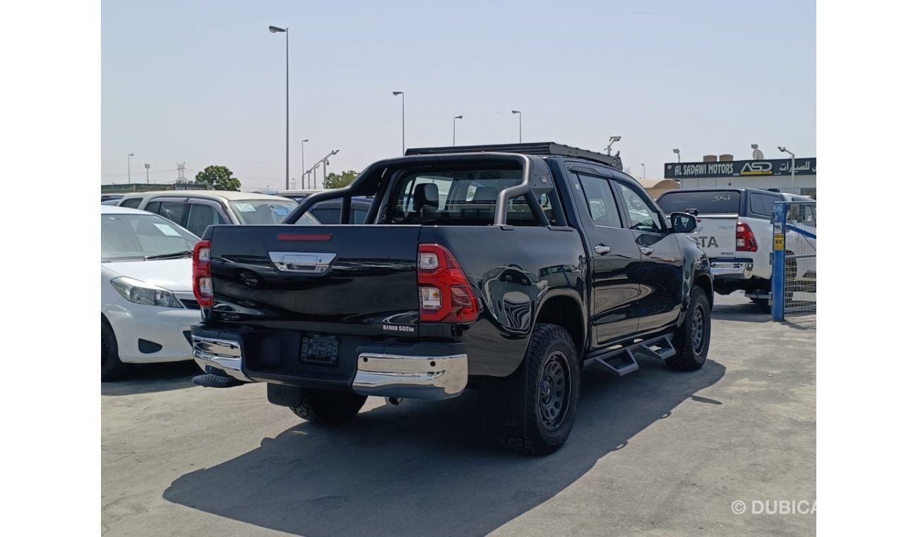 تويوتا هيلوكس GR / GUN 125 / V4 / 2.4L DSL / A/T / DVD / ROOF CARRIER / RHD