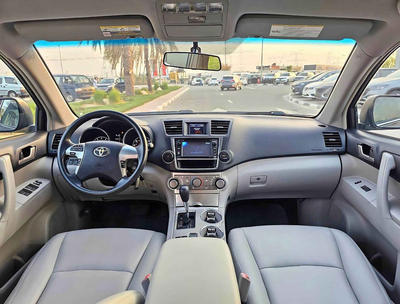 تويوتا هايلاندر BASE/ V6 AWD / ELECTRIC AND LEATHER SEATS / DVD REAR CAMERA / ONLY FOR EXPORT / LOT# 50303