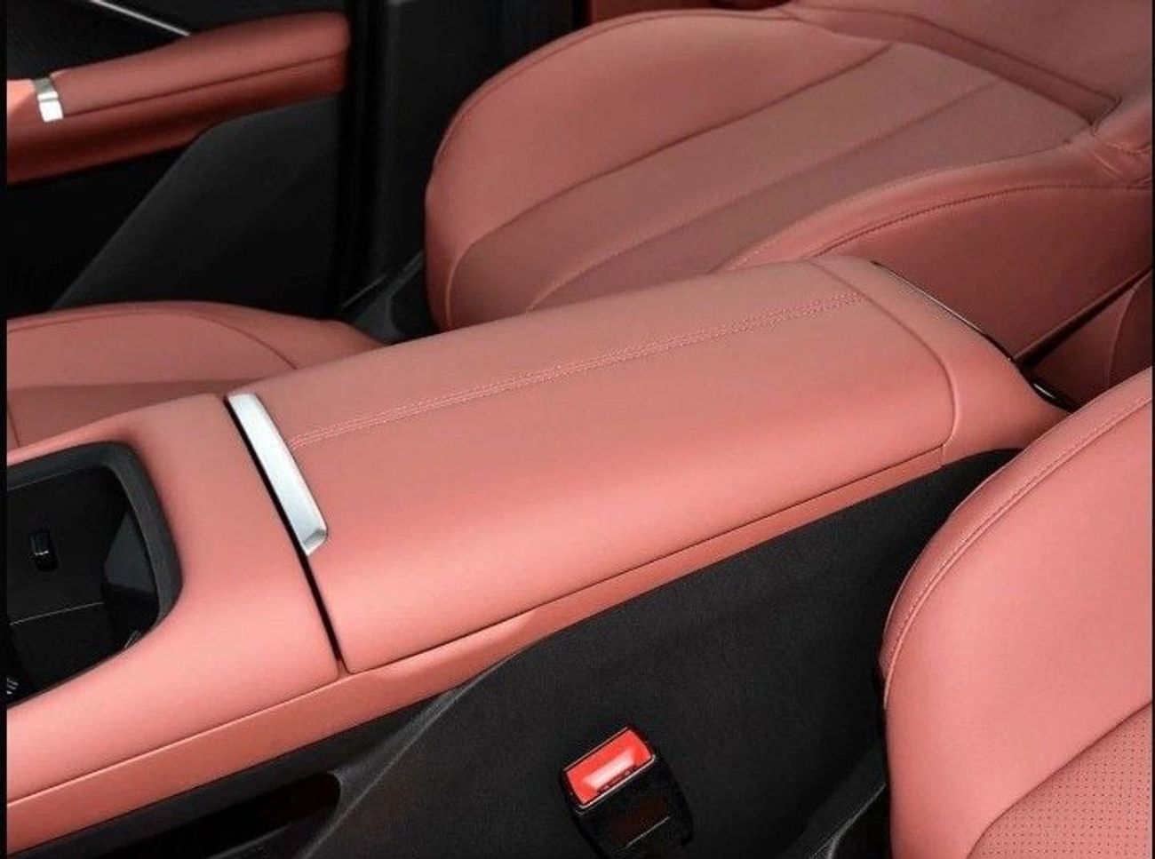 تشنجان CS55 بلس 1.5L turbocharged engine (192 HP, 300 Nm torque) paired with a 7-speed wet dual-clutch transmission