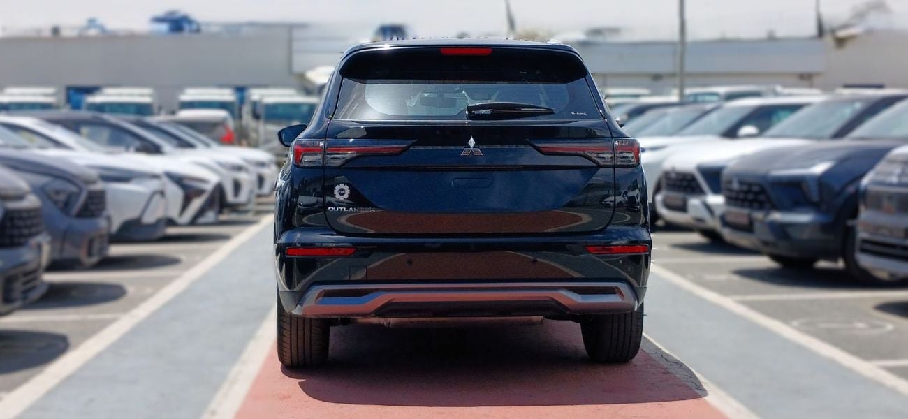 ميتسوبيشي آوتلاندر P Line 2.5L Petrol 4WD 2026YM