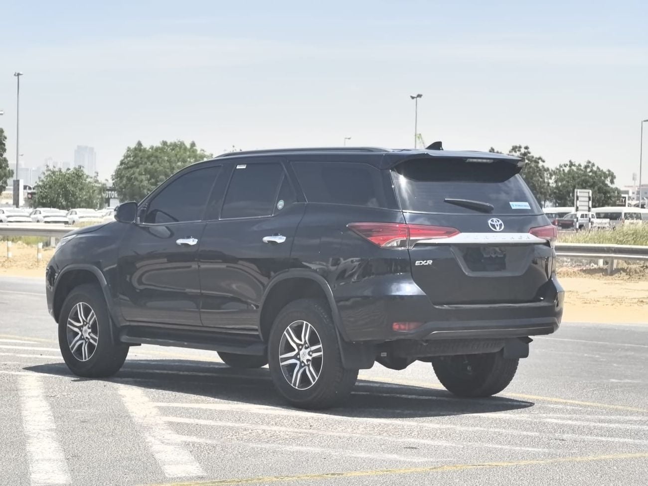 Toyota Fortuner 2024 TOYOTA FORTUNER 2.7L PETROL 4x4 AUTOMATIC TRANSMISSION