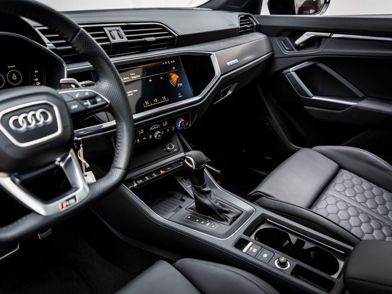 Audi RS Q3 Sportback TFSI quattro 2.5L 2024 Audi RSQ3, 2027 Audi Warranty + Service Contract, Low KMs, GCC