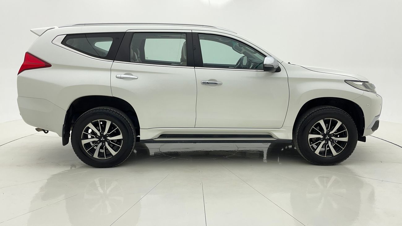 Mitsubishi Montero GLS PREMIUM 3 | Zero Down Payment | Free Home Test Drive
