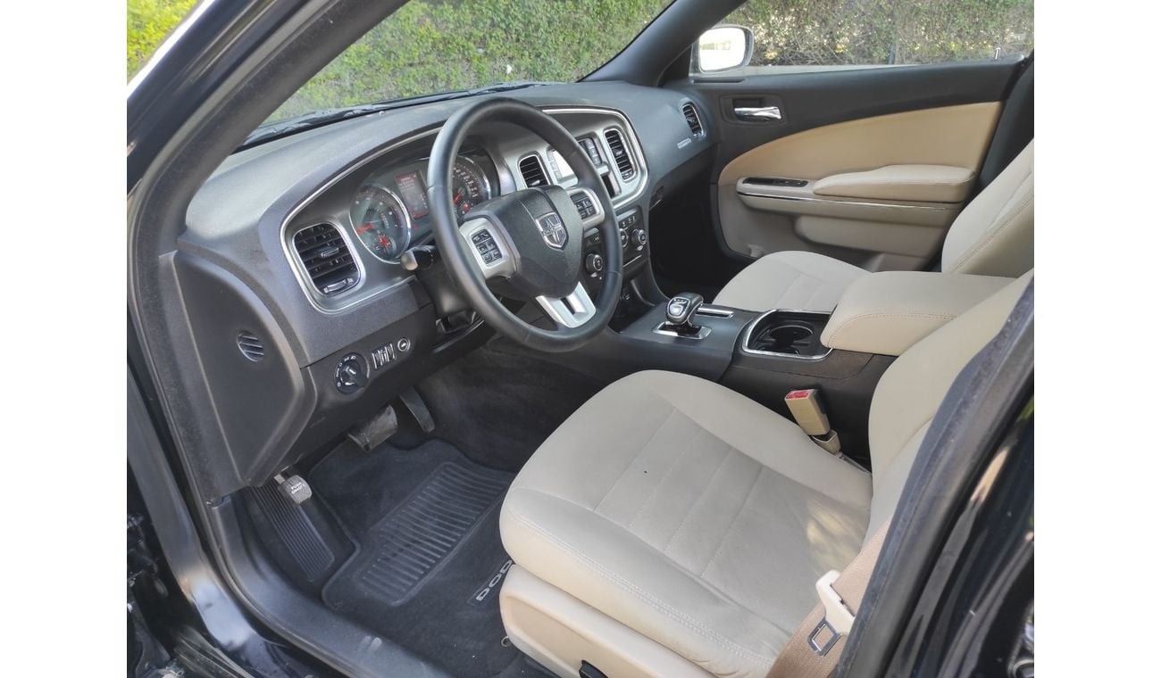 Dodge Charger Dodgy Charger 2013 Gcc V6 full automatic