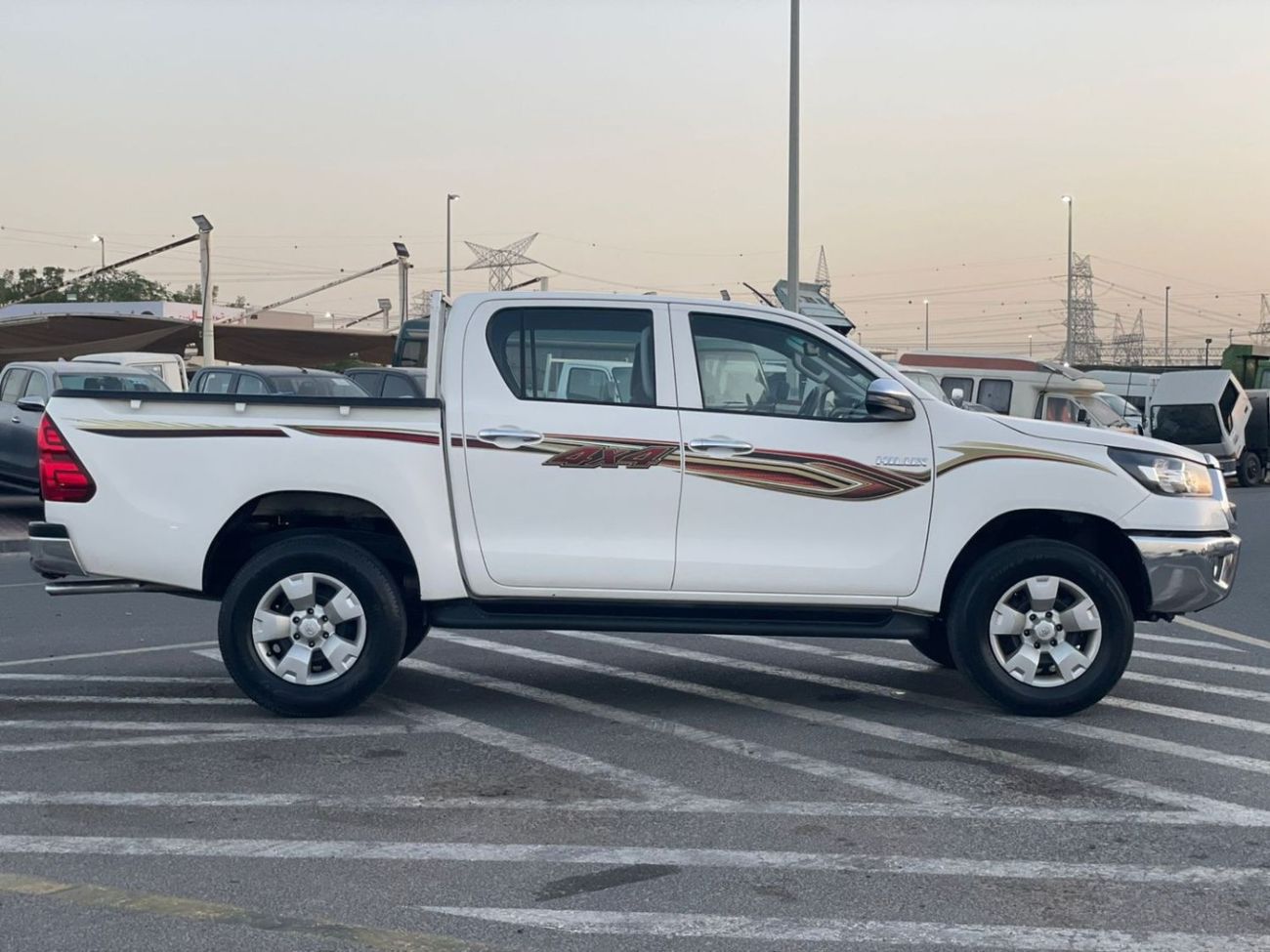 تويوتا هيلوكس 2021 Toyota Hilux Diesel 2.4L V4 Automatic - Rear CAM - Auto Doors - 4x4 AWD - Side Step -