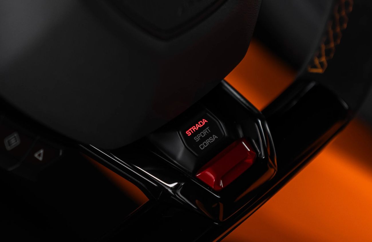 Lamborghini Huracan 5.2L V10 Naturally Aspirated Engine