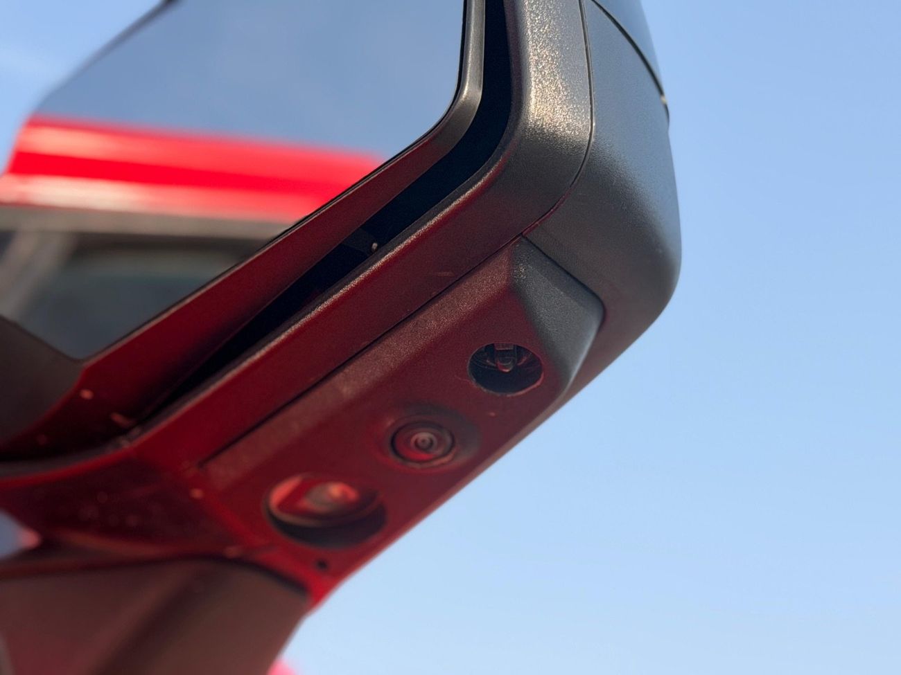 شيفروليه سيلفارادو ZR2 export from Australia