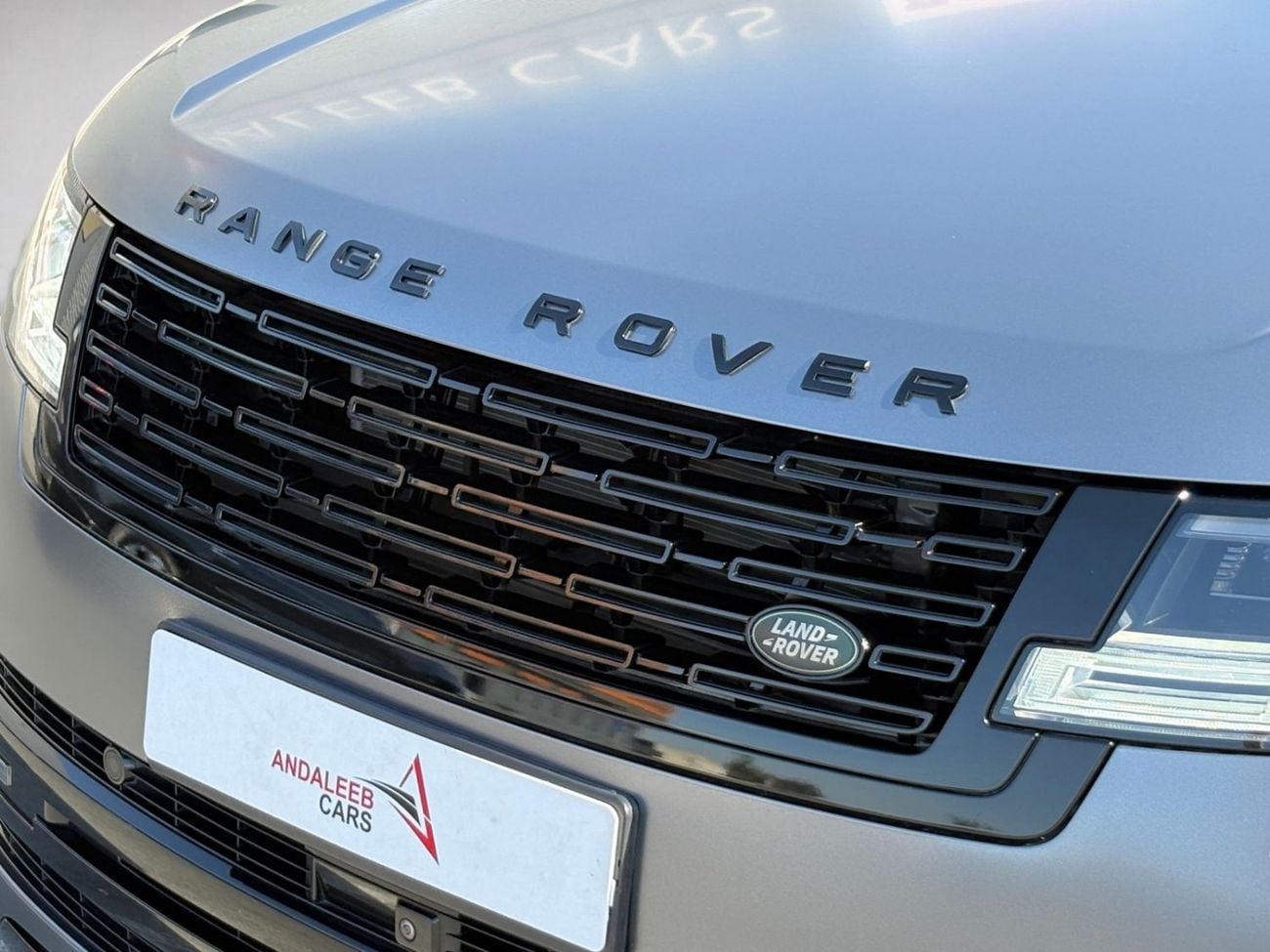 لاند روفر رينج روفر AED 10,240 P.M | 0% DOWN PAYMENT | RANGE ROVER VOGUE AUTOBIOGRAPHY | 4.4L TWIN-TURBO V8 – 523 HP | F