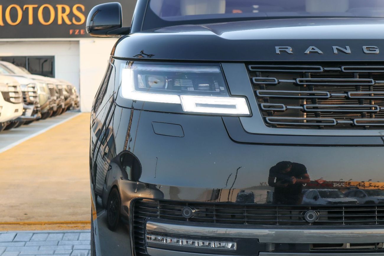 Land Rover Range Rover LWB Autobiography P400 3.0L LWB Autobiography P400 4.4L 2022 Land Rover Range Rover Autobiography 4.