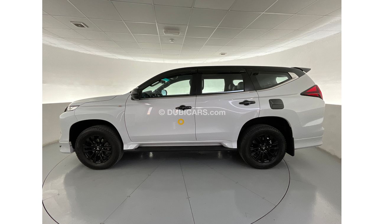 Mitsubishi Montero Signature