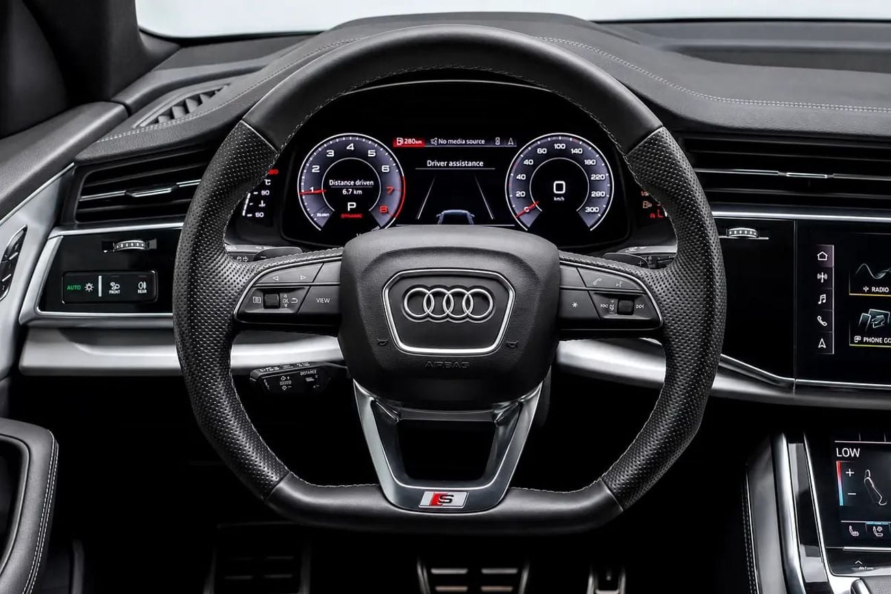 Audi Q8 55 TFSI | GCC Specs | Pristine Condition