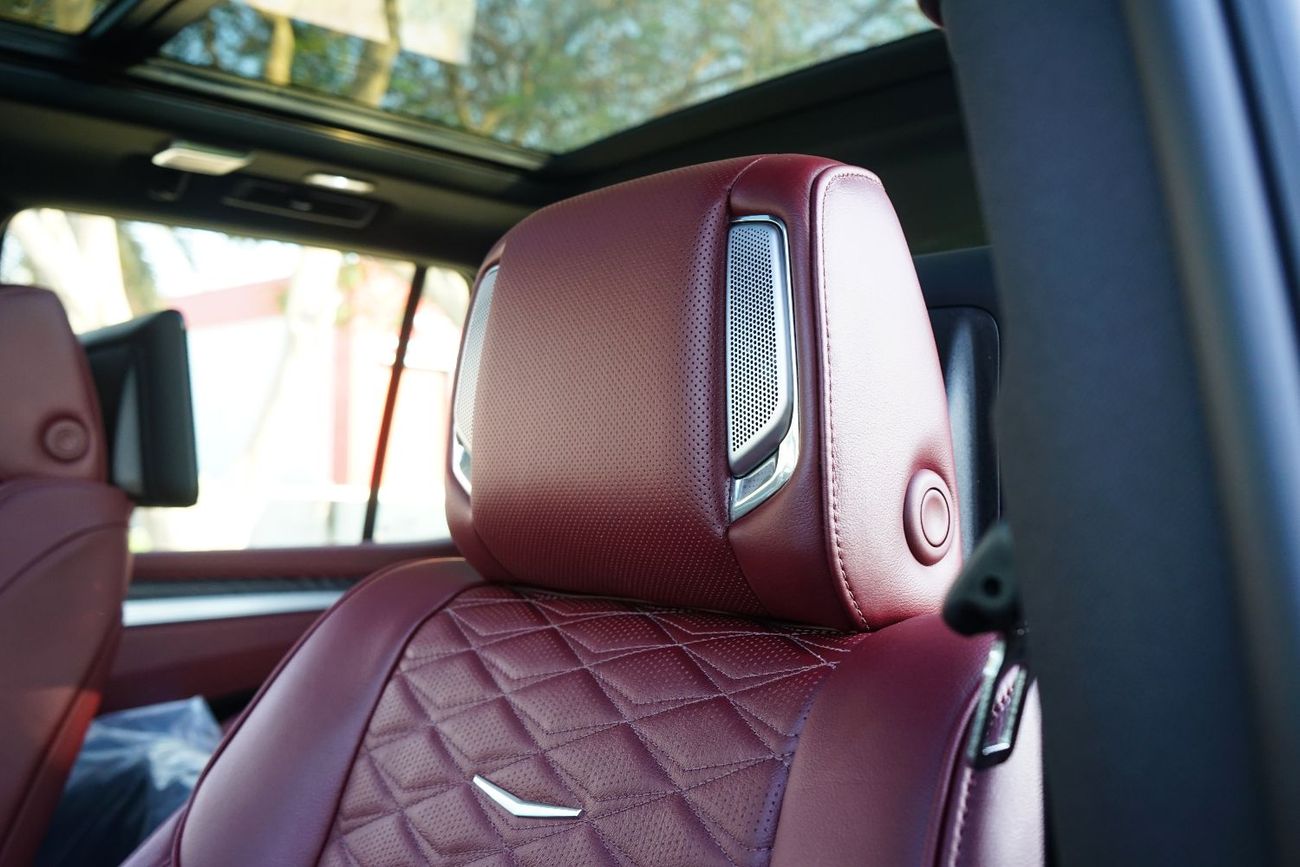 Cadillac Escalade Sport 6.2L 4WD 2025 CADILLAC | ESCALADE | SPORT LUXURY | BLACK EDITION | 36 SPEAKERS | CAPTAIN SEATS