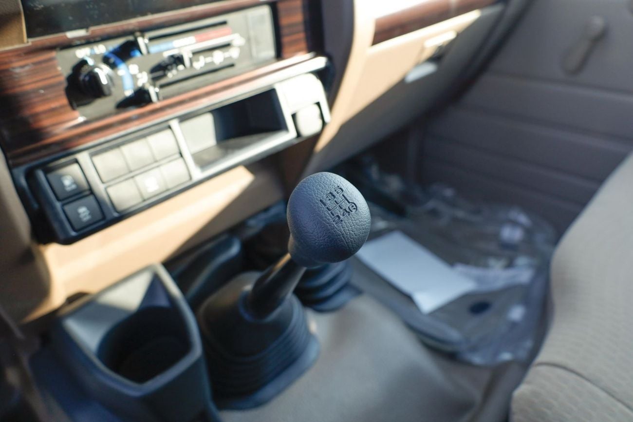 تويوتا لاند كروزر 70 Toyota HardTop LC78 4.0 MT basic 2025