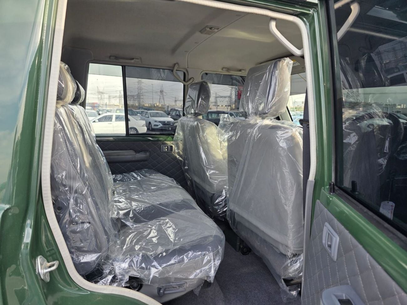 تويوتا لاند كروزر بيك آب RIGHT HAND DRIVE ONLY FOR EXPORT 4.5 LITER