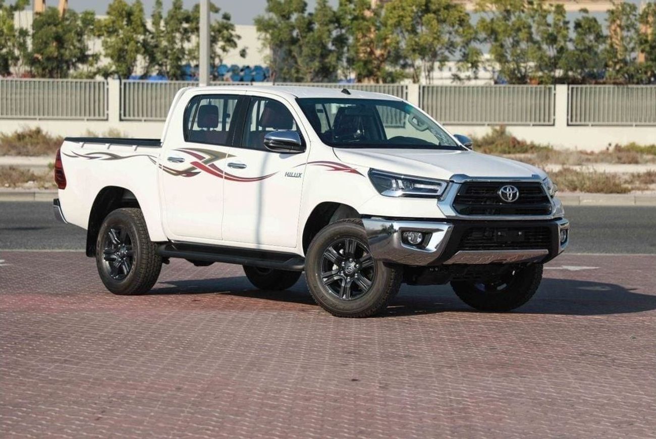 تويوتا هيلوكس 2025 TOYOTA HILUX 2.7 SR5 - SUPER WHITE inside RED | Export Only