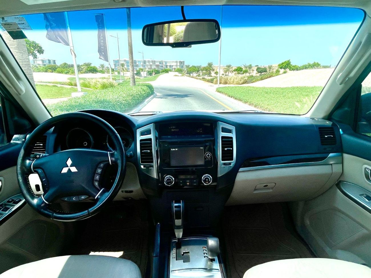 Mitsubishi Pajero GLS Mid Banking facilities without the need for a first payment